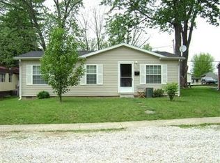125 W Grissom Ave, Mitchell, IN 47446