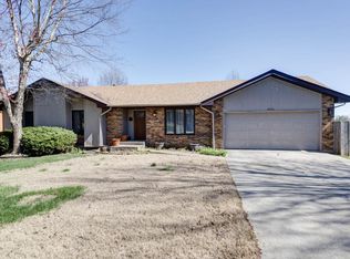 5934 S Geronimo Dr, Springfield, MO 65810