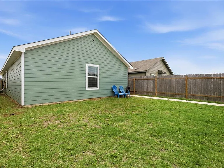 1220 Smallmouth Rd — Photo 25