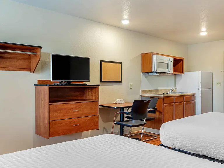 Studio Suite - 2 Full Beds