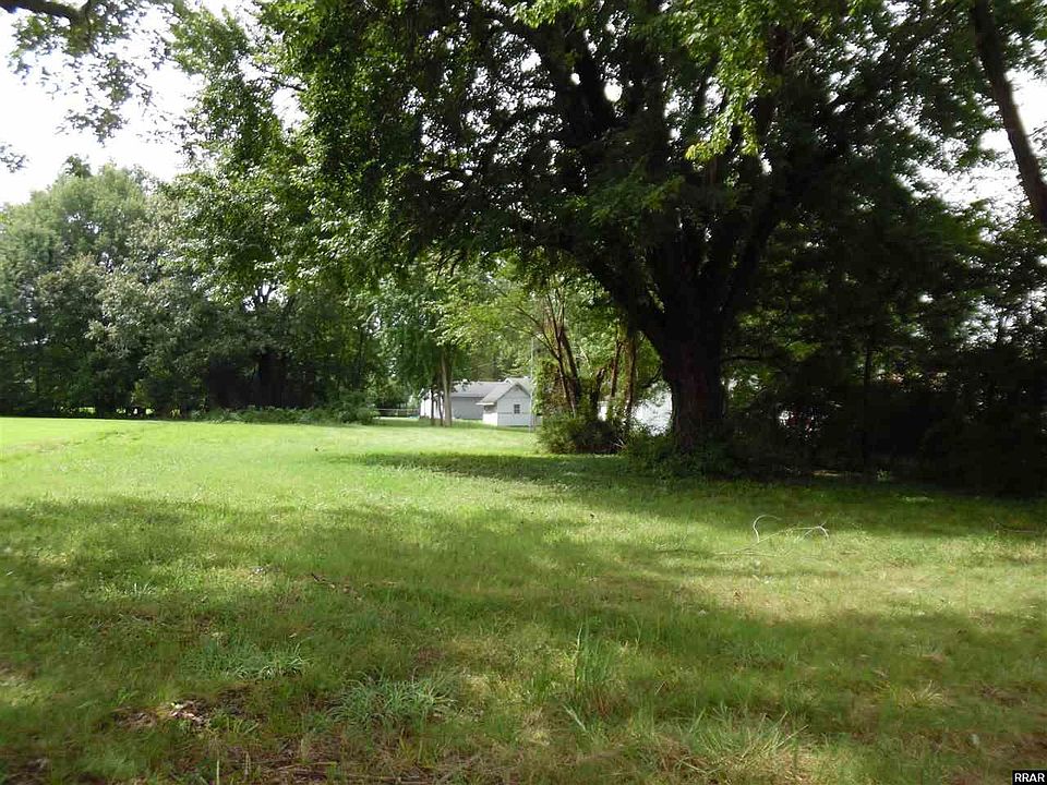 2nd image of 1635 Reelfoot Ave