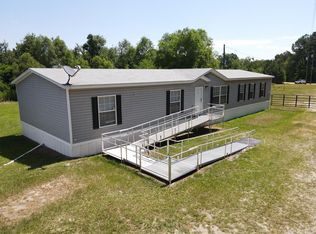 117 Huckleberry Rd, Fitzgerald, GA 31750