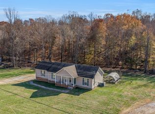 1427 Saint Paul Rd, Charlotte, TN 37036