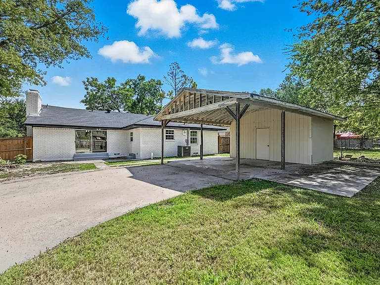 1927 Riverway Dr — Photo 12