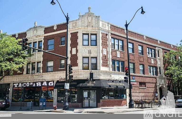 1st image of 4601 N Lincoln Ave #2244308