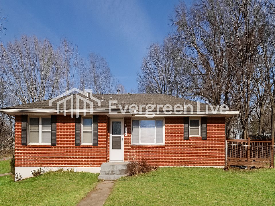 1st image of 904 SW 14th Street Ter