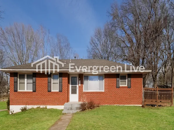 904 SW 14th Street Ter, Blue Springs, MO 64015