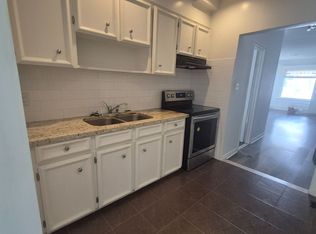 871 Bathurst St, Toronto, ON M5R3G2