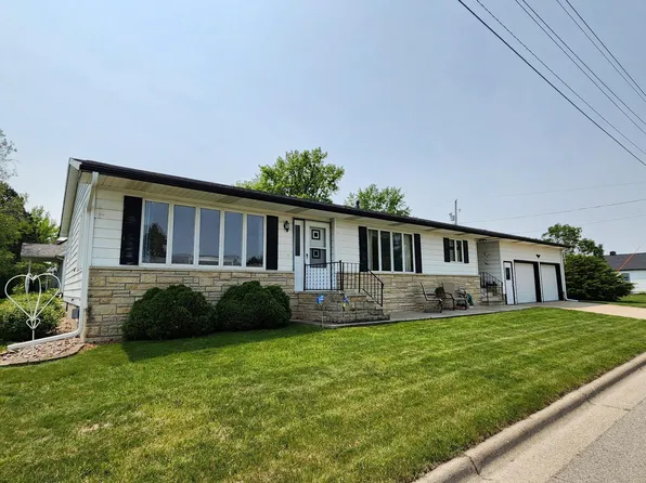 25 3rd Ave NE, Plainview, MN 55964