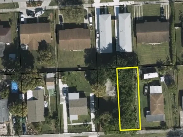 10435 SW 174th Ter, Miami, FL 33157