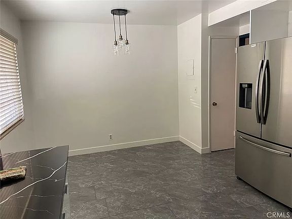 3rd image of 1044 Fairview Ave APT 4