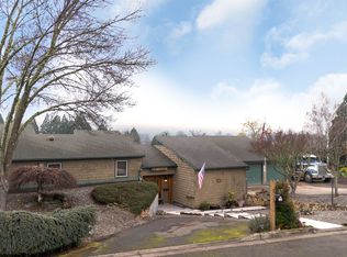 605 SE Deerwood Ct, Winston, OR 97496