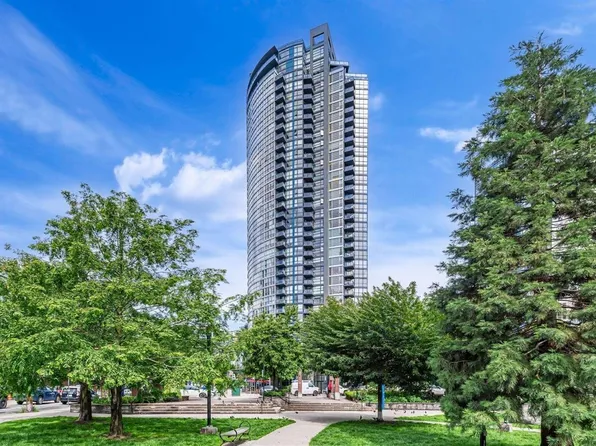1199 Seymour St #1102, Vancouver, BC V6B 1K3