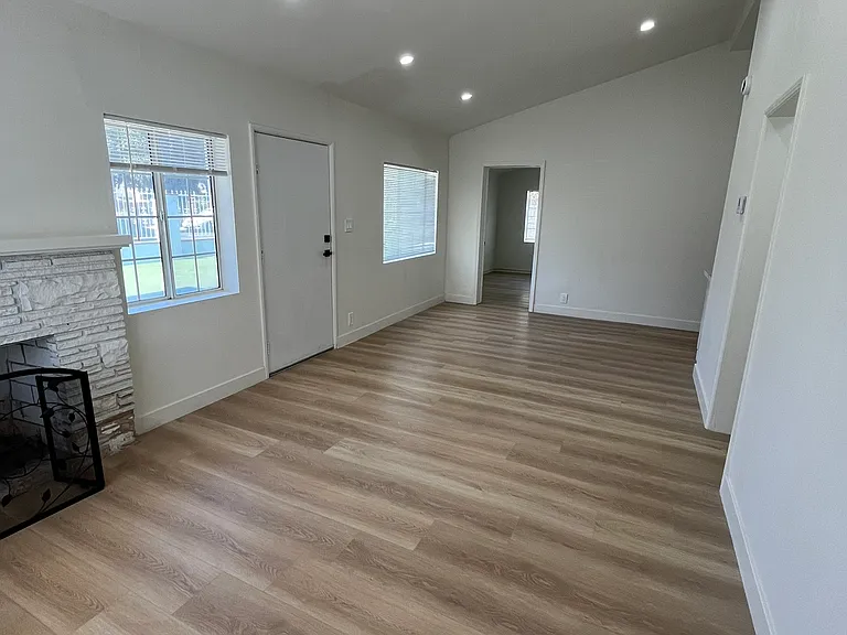 15239 Covello St #15239 — Photo 5