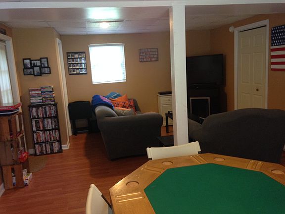 5th image of 210 Jefferson Woods Dr