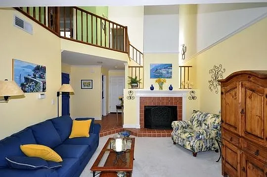 3 Bed 2.5 Bath In Walnut Creek — Photo 2