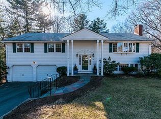 39 Pilgrim Dr, Winchester, MA 01890