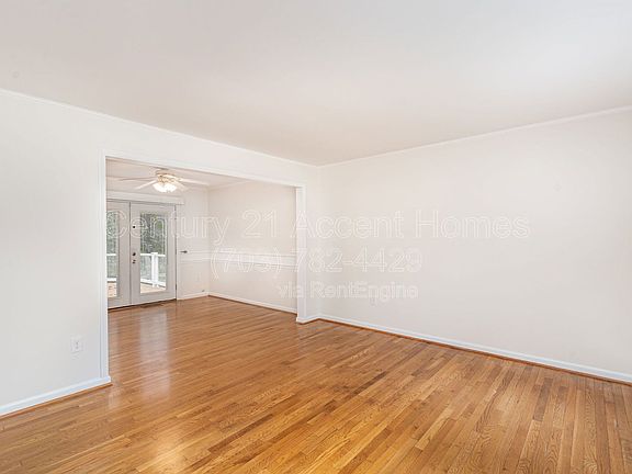 5th image of 11959 Governors Ct