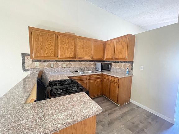 3rd image of 1354 N Virginia Ave #D