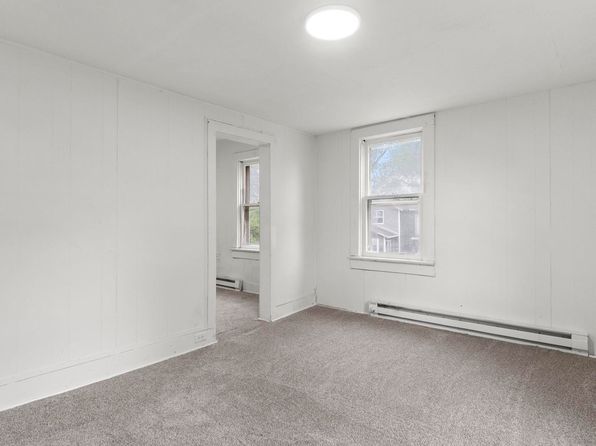 fort-wayne-indiana-73138904 picture