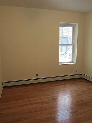 Rented by Target Realty Group | media 28