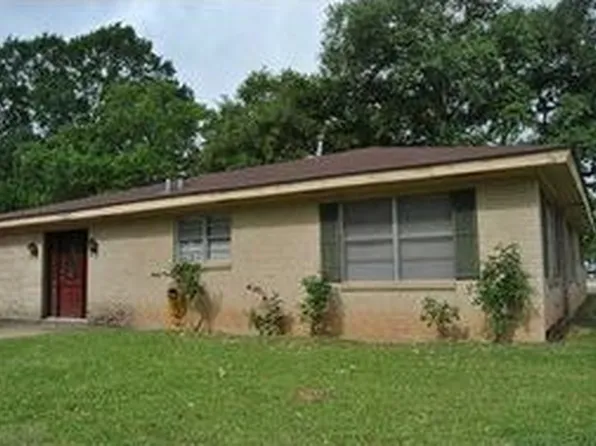 1916 Kimberly St, Alexandria, LA 71301