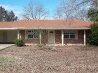 201 Constance Ln, Columbus, MS 39702
