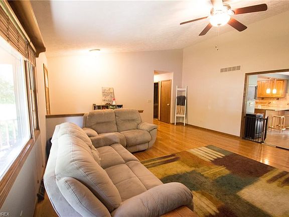 3rd image of 123 Orton Rd
