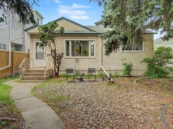 8710 83rd Ave NW, Edmonton, AB T6C 1B3