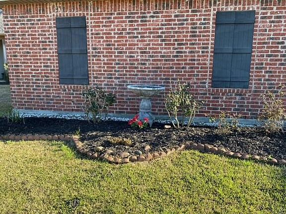 4th image of 621 Becky Ln