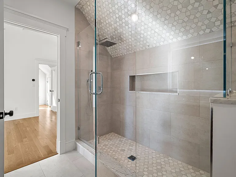 309 Broadway #1 — Photo 19