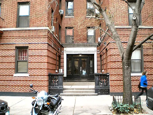 Rented by City Connections Realty | media 6