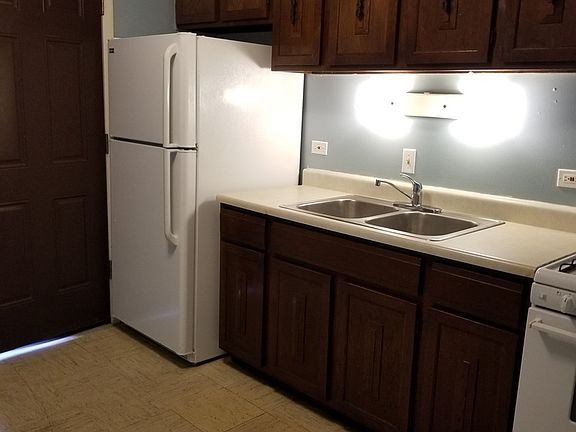 3rd image of 10056 Holly Ln APT 2E