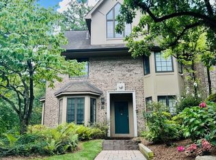 23 Sherwood Downs, Park Ridge, NJ 07656