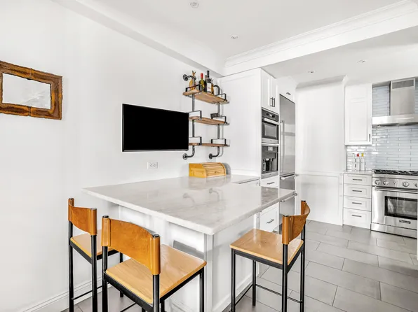 120 East 79th Street 7BCD image 3 of 15