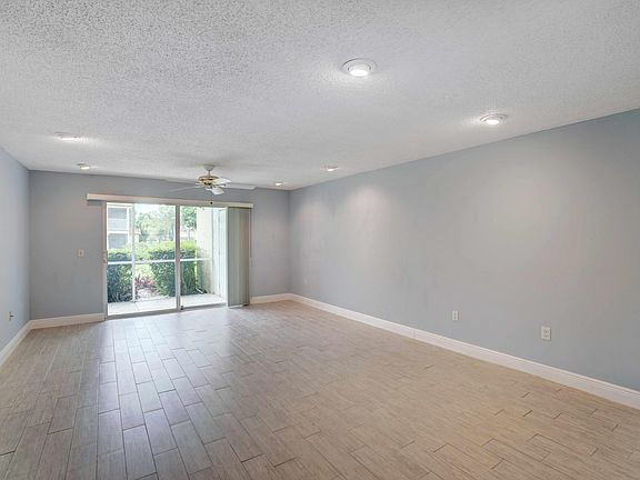 4th image of 717 S Us Highway 1 APT 203