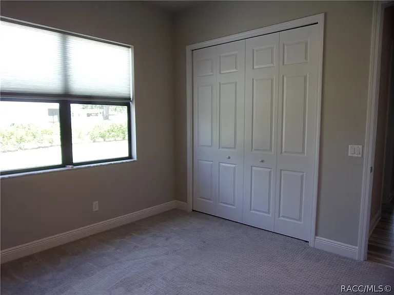 248 E Cumberland Ct — Photo 26