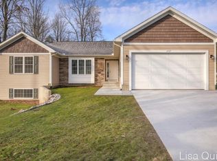 237 N Prospect St, Rockford, MI