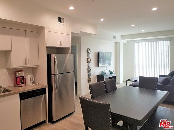 5th image of 744 Hartford Ave #20211