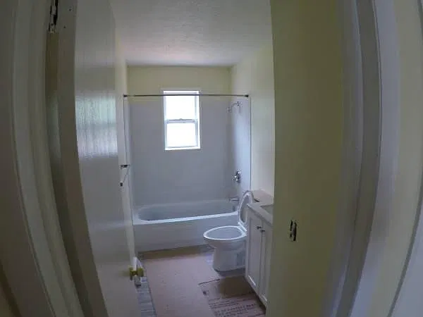 2 bed, 1.5 bath, 900 sqft, $1,100 — Photo 4