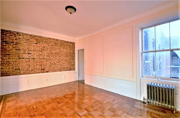 Rented by CITY SKYLINE REALTY INC | media 23