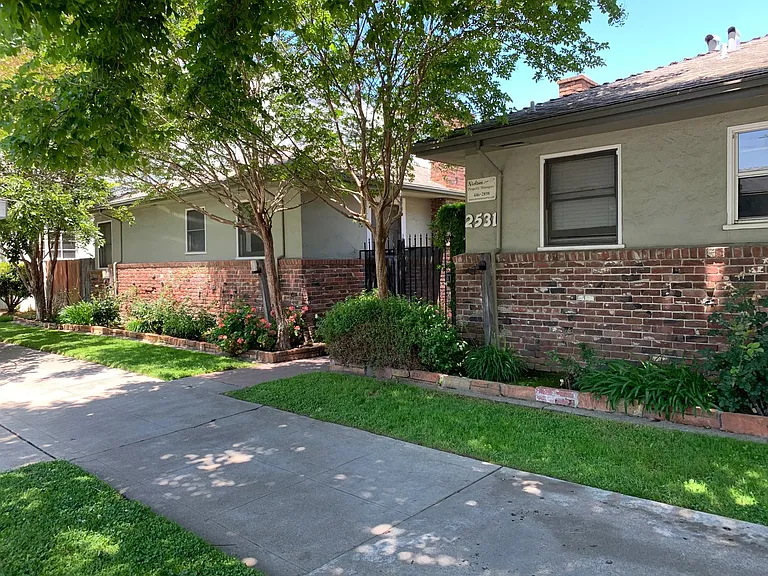 2531 S Street — Photo 5
