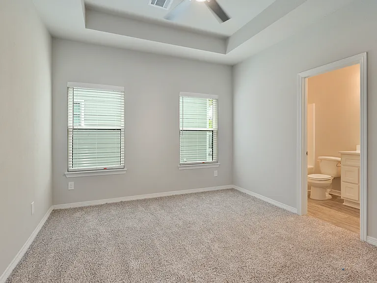 Cooner Residenace — Photo 14