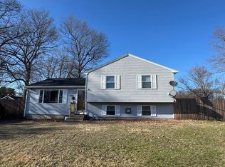 102 Starling Rd, Springfield, MA 01119
