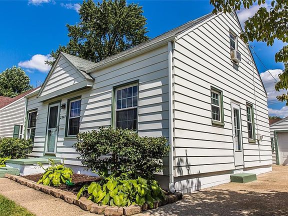 3rd image of 2567 Oakwood Dr