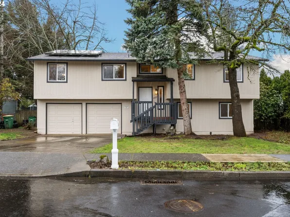 1427 SW 24th St, Troutdale, OR 97060