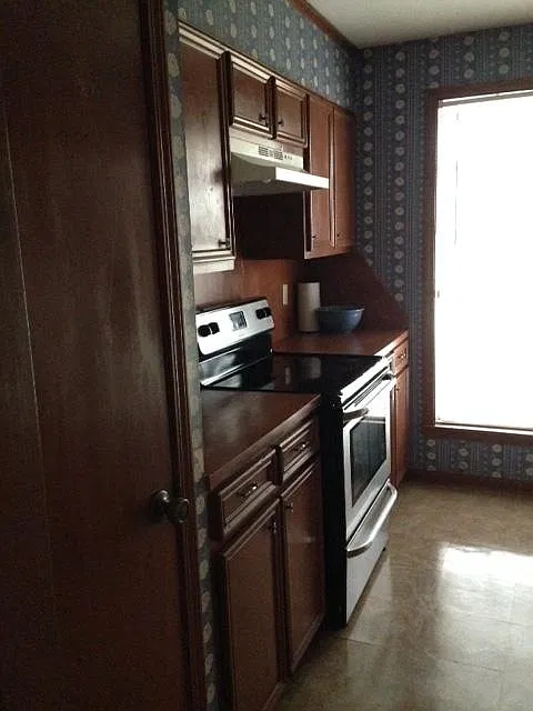 3 bed, 1300 sqft, $1,150 — Photo 3