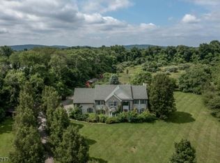 1 Nicole Ter, Glen Gardner, NJ 08826