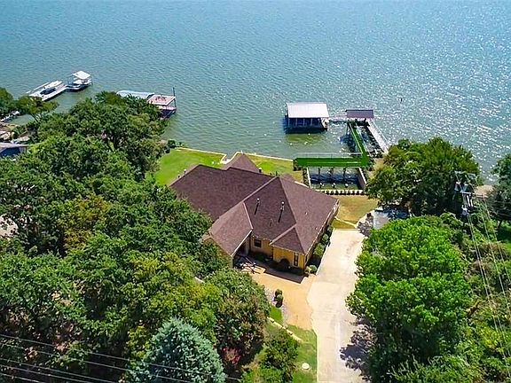 2nd image of 12210 Lake Forest Dr