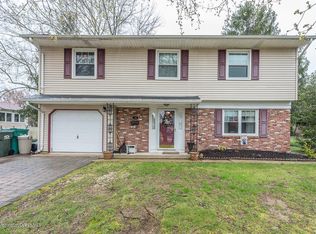 25 S Westfield Rd, Howell, NJ 07731